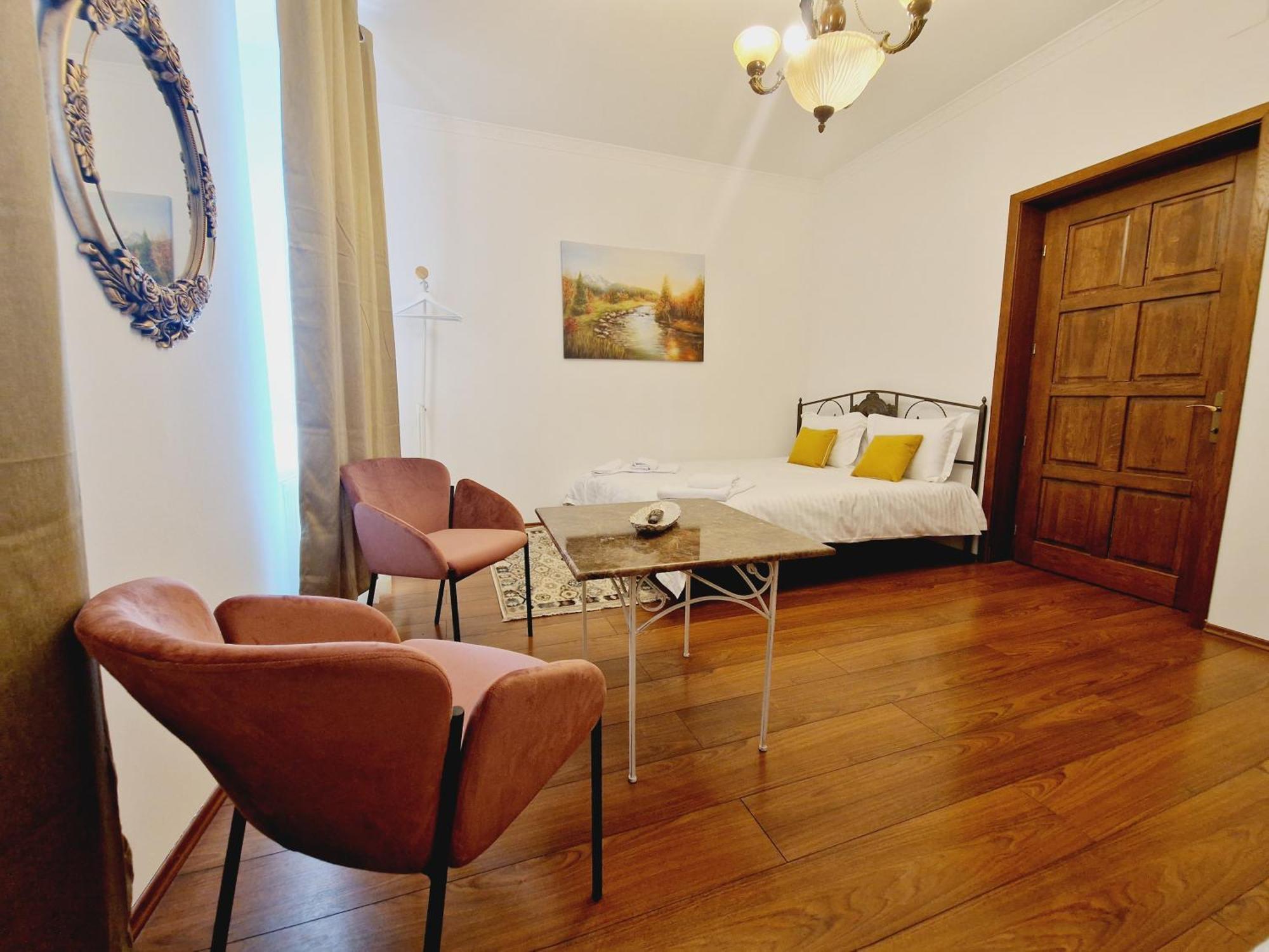 5* Royal House Near Unirii Square Villa Cluj-Napoca Exteriör bild