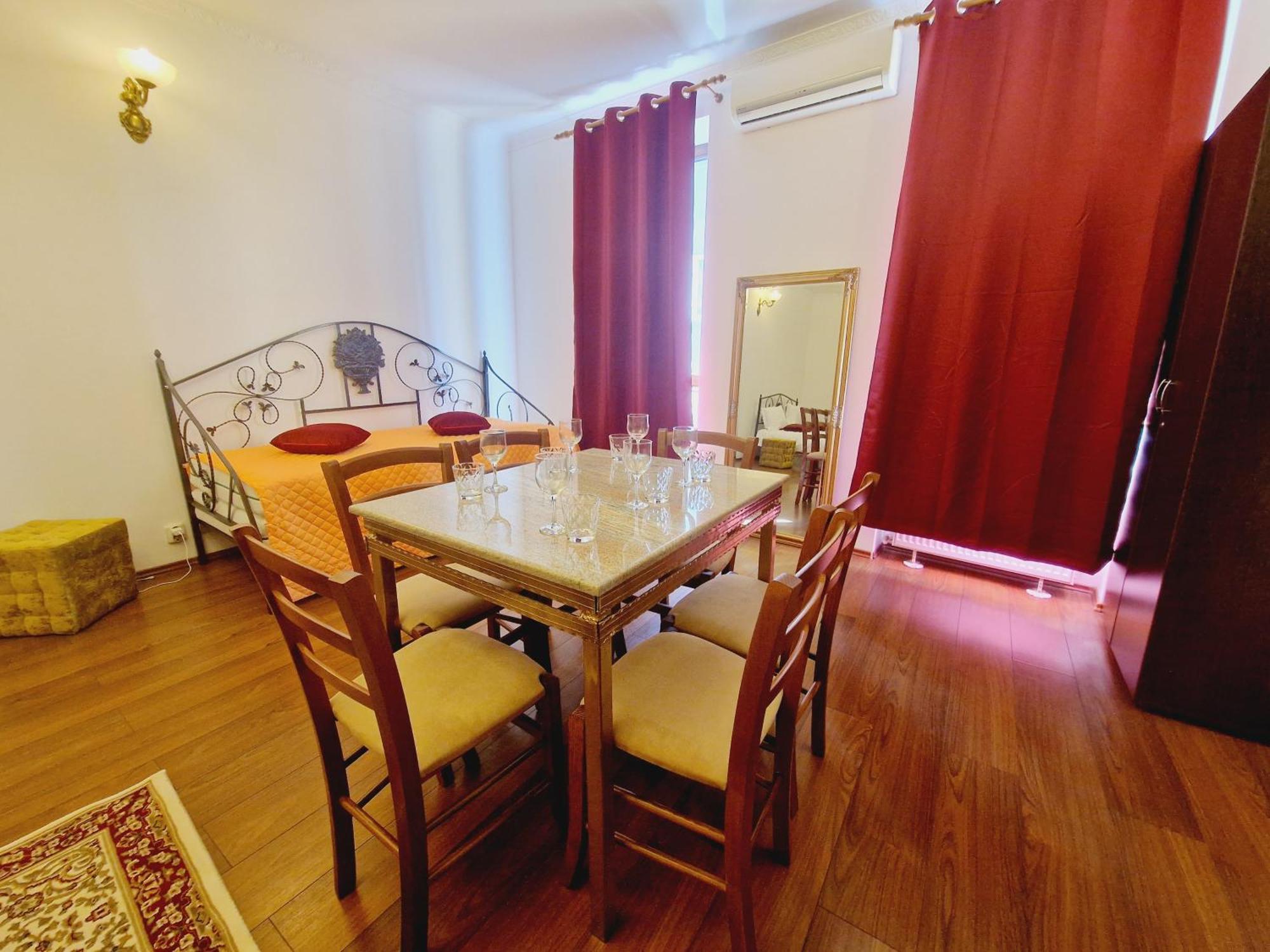 5* Royal House Near Unirii Square Villa Cluj-Napoca Exteriör bild